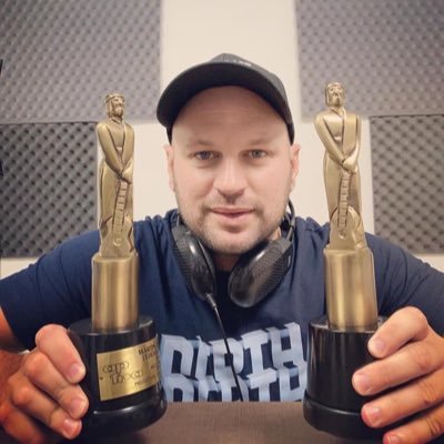 EmiNunia4's profile picture