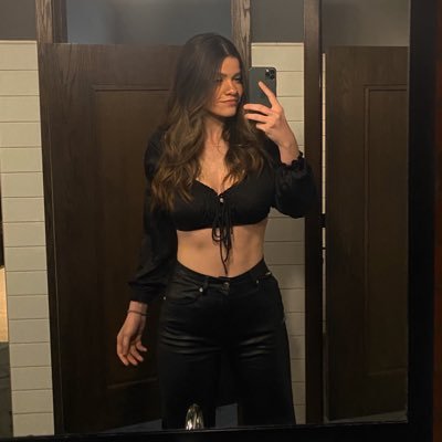 layvasol's profile picture