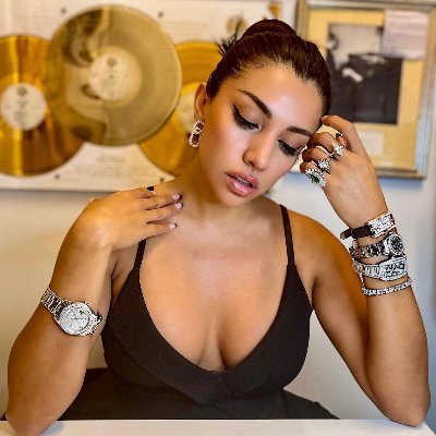 DianaSanchez_04's profile picture