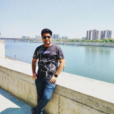 HoldwithPriyank's profile picture