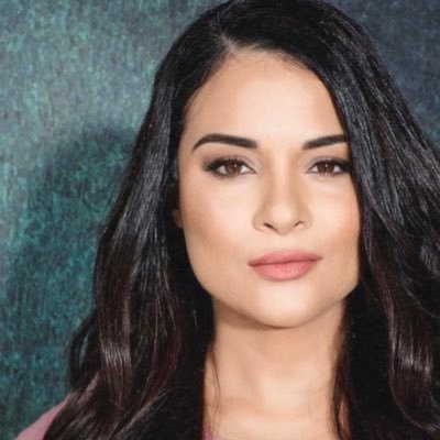 AlisaReyes's profile picture