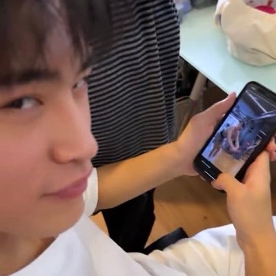 FlltimeDreamer's profile picture