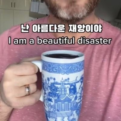 작은텃밭이있는사람(서점주인)'s profile picture