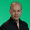והוא עושה את זה's profile picture
