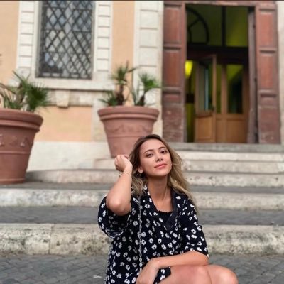 yelizarmisen's profile picture
