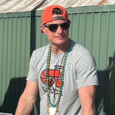 djrhett1's profile picture