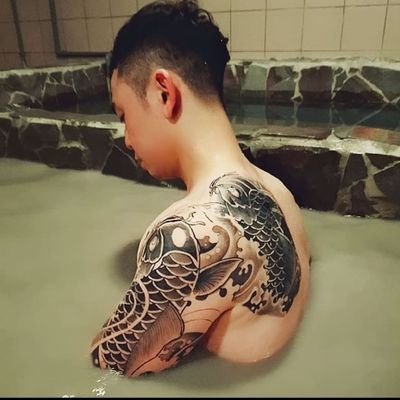 粗翹洨老闆's profile picture