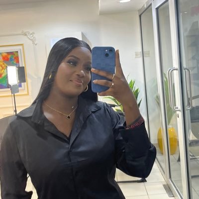 sally the billionaire realtor🛎's profile picture