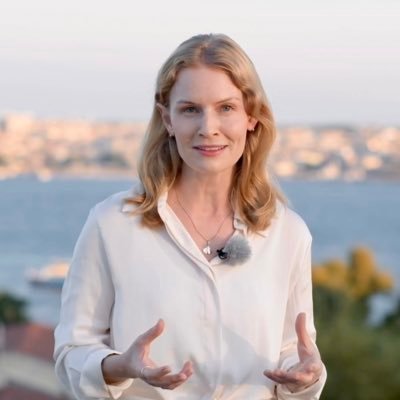 juliahahntv's profile picture