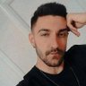 Özgür profil fotoğrafı
