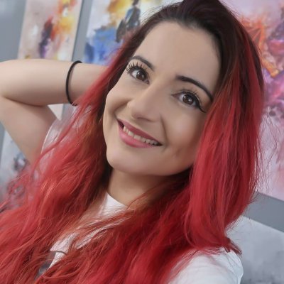anniefuchsia's profile picture