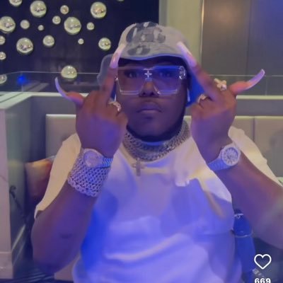 BigAssPuxxy's profile picture