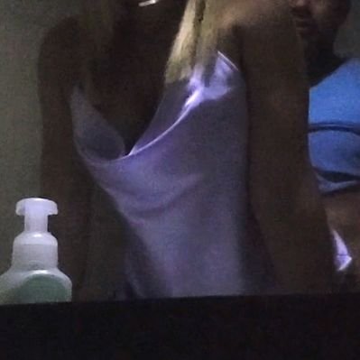latinsexcouple's profile picture