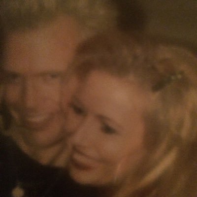 0ktobriana's profile picture