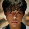 Фото профиля 「弱いヒーロー Class1」 日本公式