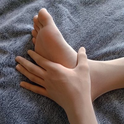 pantyhose9280's profile picture