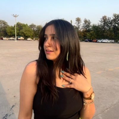 Shonalii11's profile picture