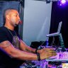 DJ WAZZY 的头像