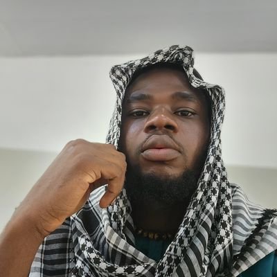 ℤ𝕖𝕖𝕫𝕙𝕦!'s profile picture