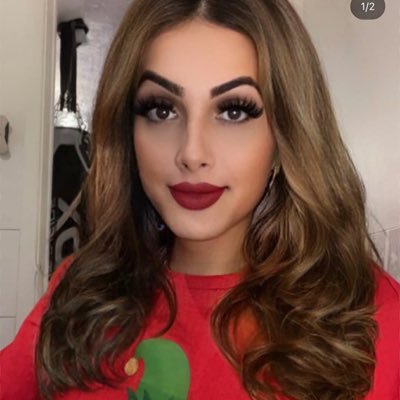 Aly Bombonica's profile picture