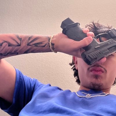 latinoluv2swang's profile picture