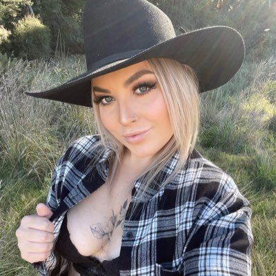 Ella Rae's profile picture