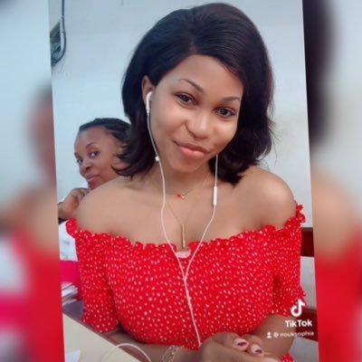 sophia_noukate's profile picture