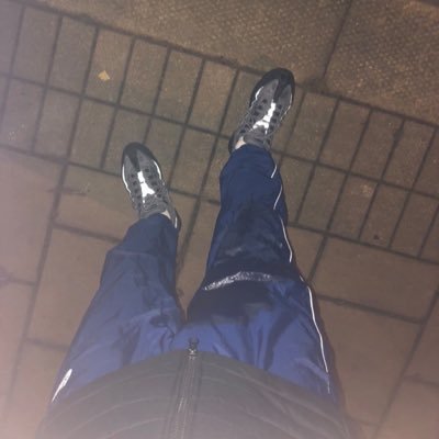 L P's profile picture