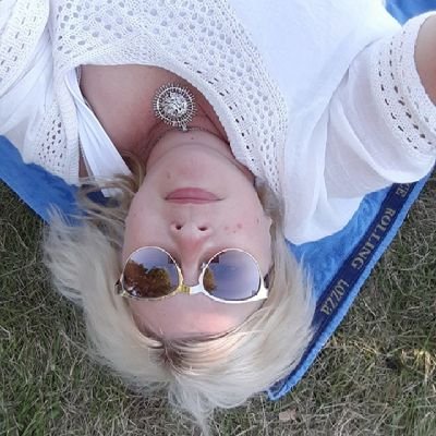 AnkiMaria🐶🫖🎶📖💜's profile picture