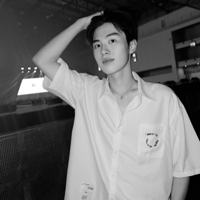 undergd92's profile picture