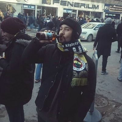 LK⍟'s profile picture