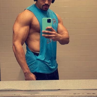 latinstallion31's profile picture
