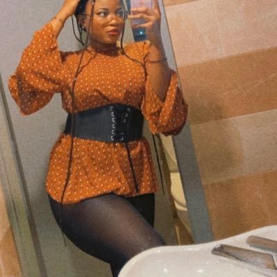 𝐿𝑎𝑑𝑦✨'s profile picture