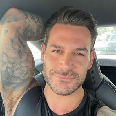 Papi's profile picture