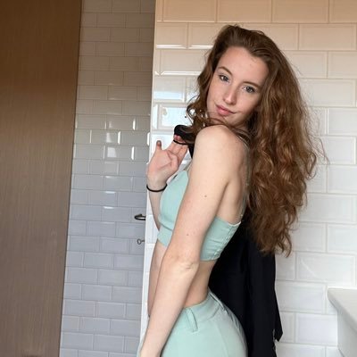 Your Queen 😈 || Online Model 🇳🇱's profile picture