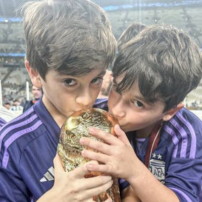 🐨🐼🍻🌵 Plum - Somos 4's profile picture