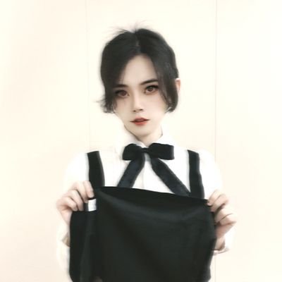 2Little0Dream1's profile picture