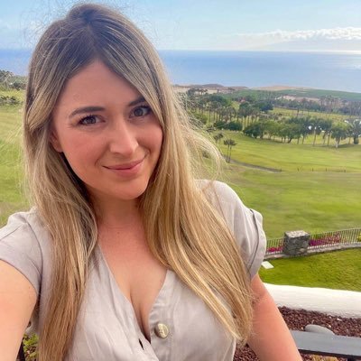 onthegreenwithchloe's profile picture