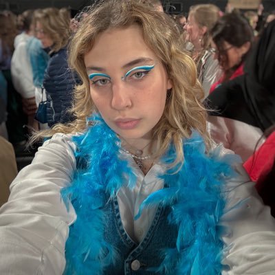 cece🫐's profile picture