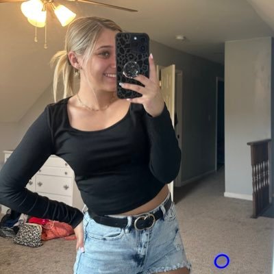 𝐵𝑟𝑖 ❤︎︎'s profile picture