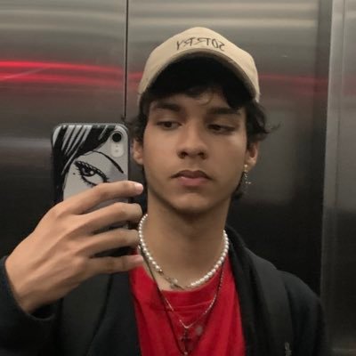 crisis ☆'s profile picture