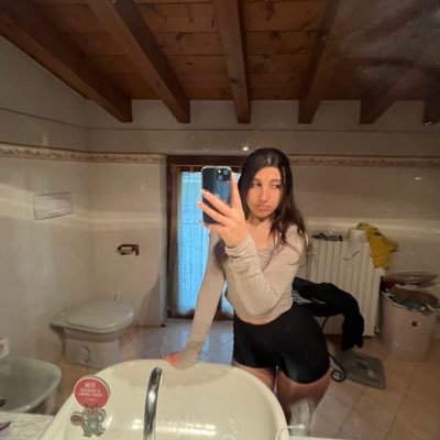 reb💋's profile picture