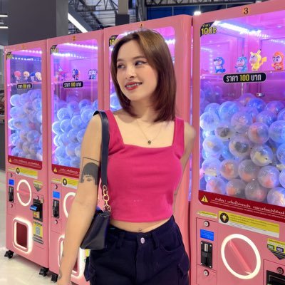 พอพลอย's profile picture