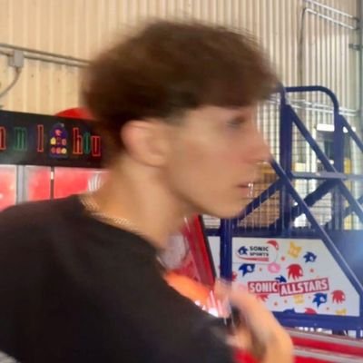 UR2SLOW's profile picture