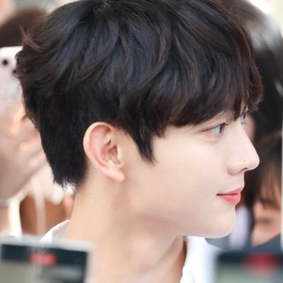 ์ธ๋ฆฌ๋ฏธํฐ๋(EONlimited)'s profile picture