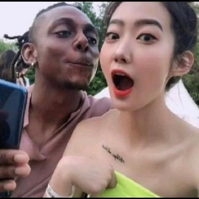 ♠️小嘧蜂♠️'s profile picture