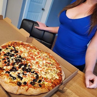 PizzaGirl902's profile picture