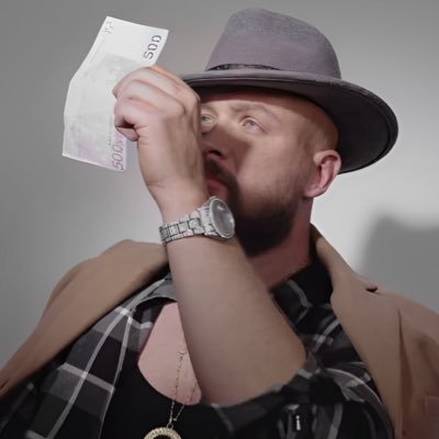 tonionstage's profile picture