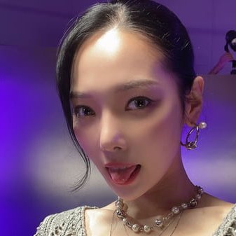 lookingxmiley's profile picture