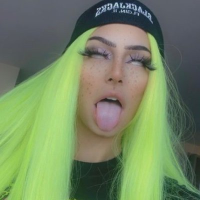 ل's profile picture